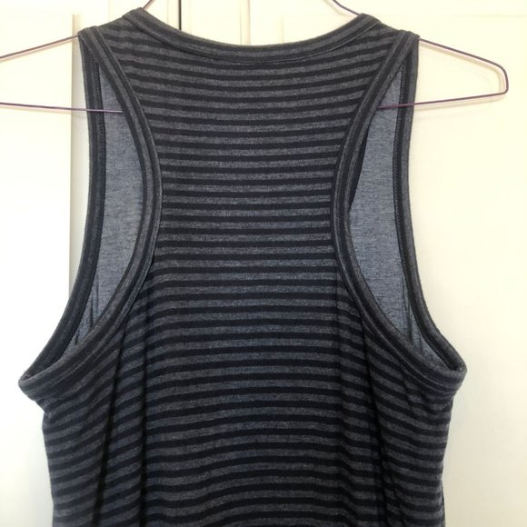 - Paraphrase Sleeveless Striped Maxi Dress Size Small - Picture 6 of 9